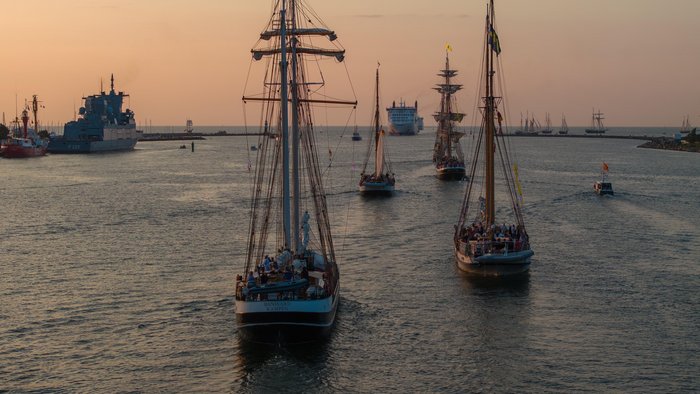 e012d9b9-2ef6-4df5-b080-7d950d45f6d0